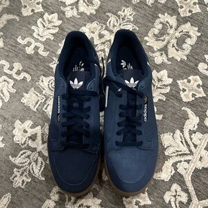 Brand new Sz 10.5 Adidas Continental 80’s Suede ‘Collegiate Navy’ NO BOX